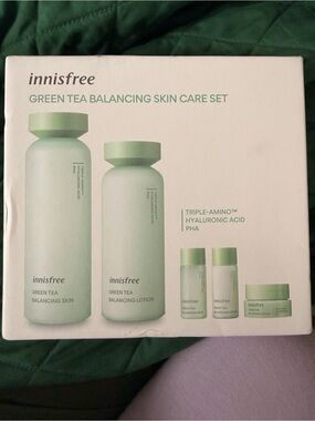 Green Tea Balancing Skin Care Set (New in box)